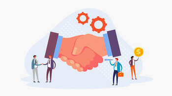 シェアード子会社の将来的な解散を視野に、代行会社を活用